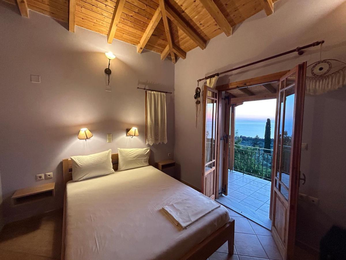 Porto Katsiki Guest Houses Athánion Esterno foto