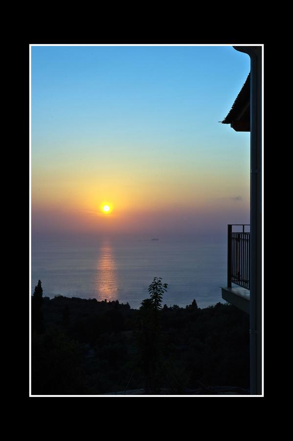 Porto Katsiki Guest Houses Athánion Esterno foto