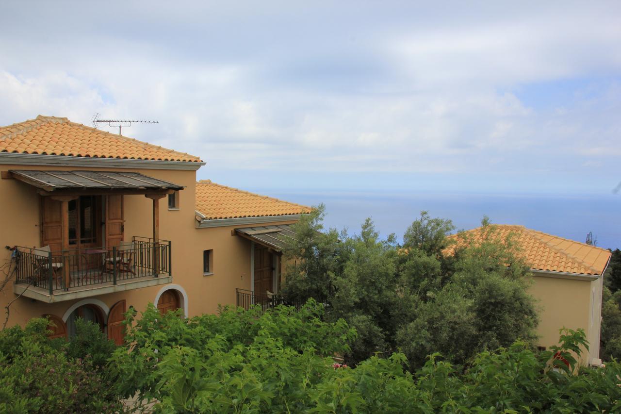 Porto Katsiki Guest Houses Athánion Esterno foto
